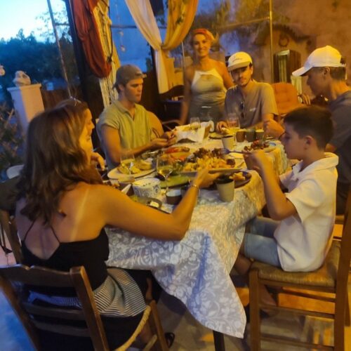 Cooking Experience From Farm to Table Group or Family Dinner with Treasure Hunt Gruppenerlebnis mit Schatzsuche Minoisch Kreta Chania